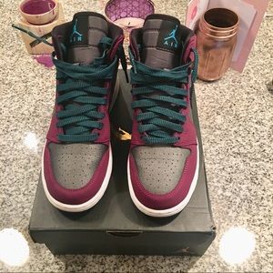 ❗️SOLD❗️Nike Air Jordan 1 Retro High GG